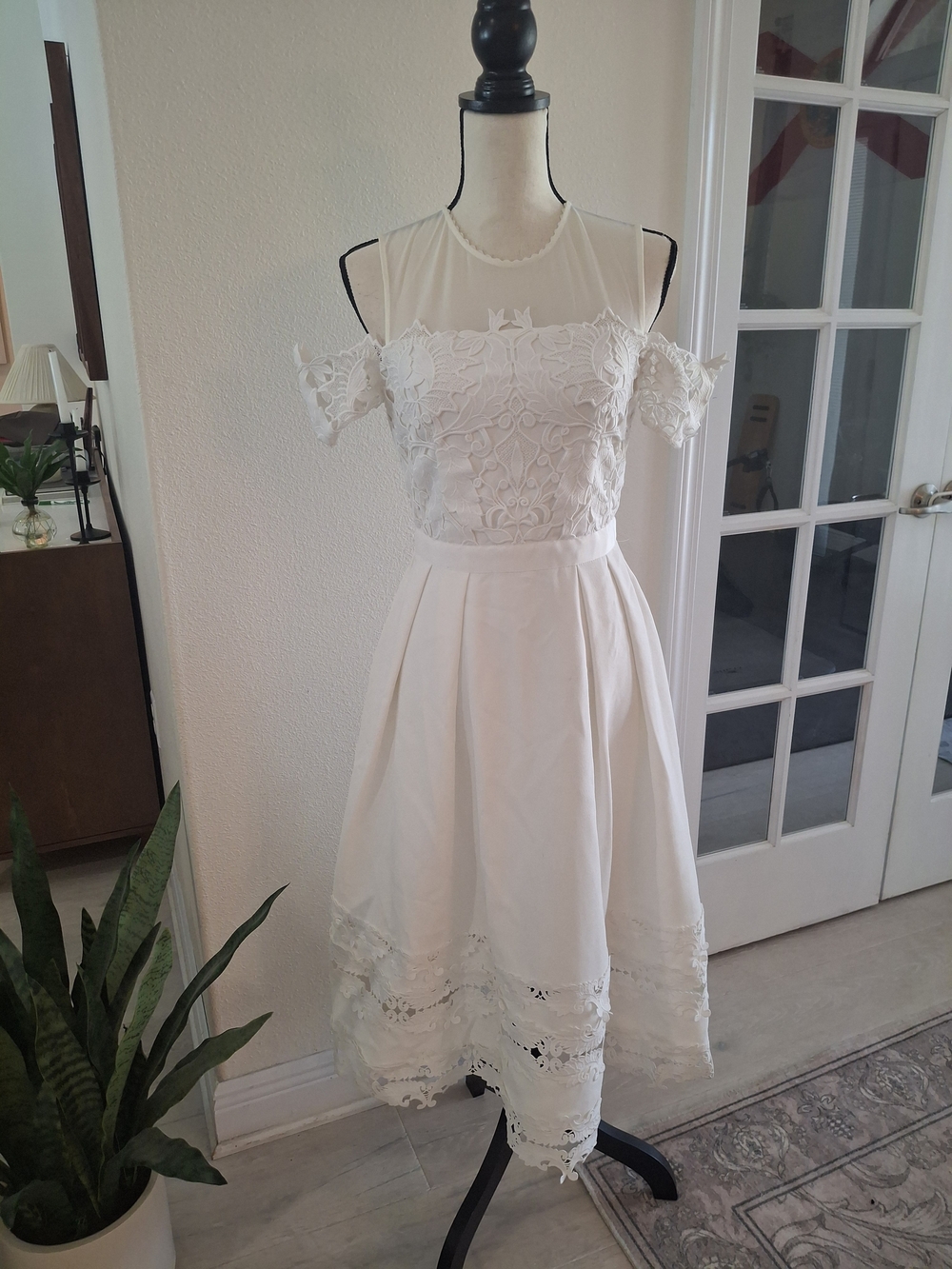 Ted Baker London White Lace Cold-Shoulder Midi Dress